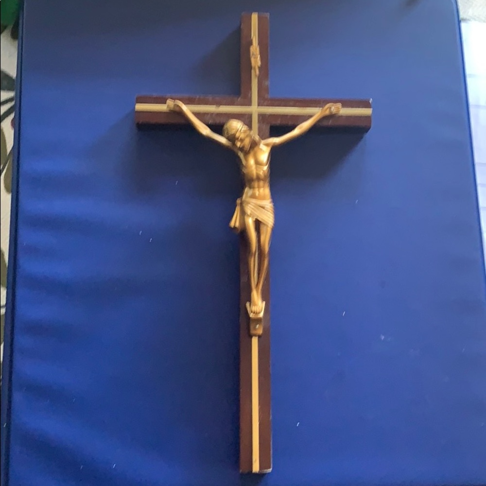Jesus on the Cross Wall Deco